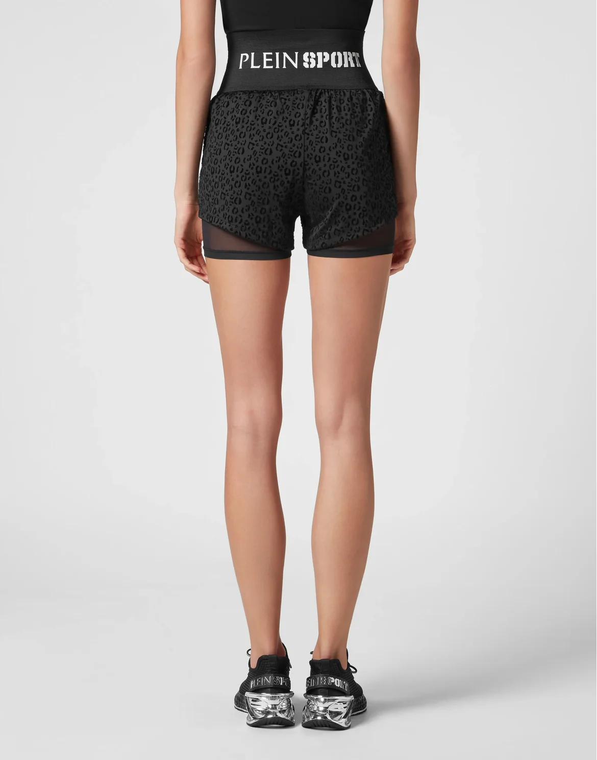Double-layered jogging shorts Leopard, цвет: Черный