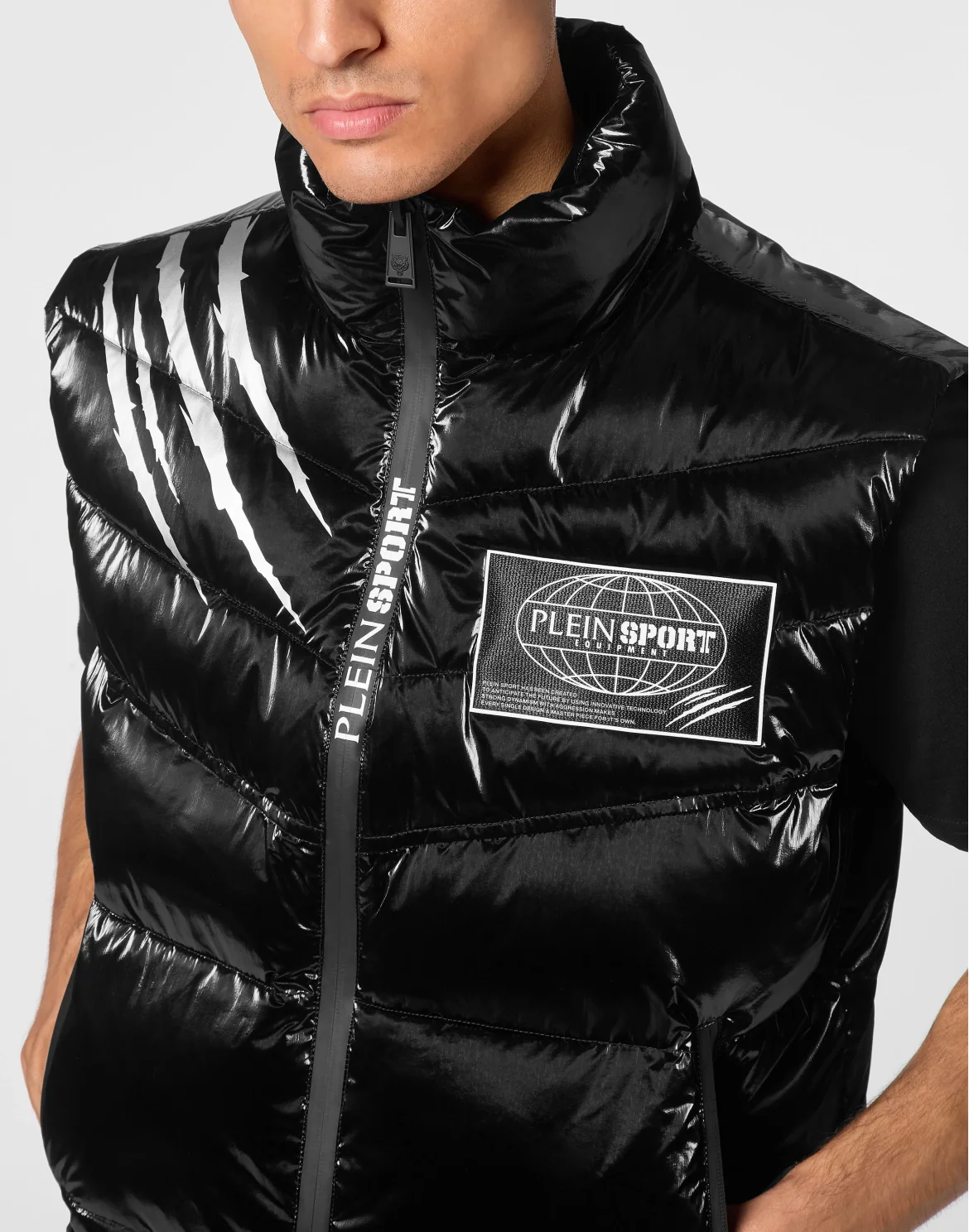 Nylon Crease Vest, цвет: Черный