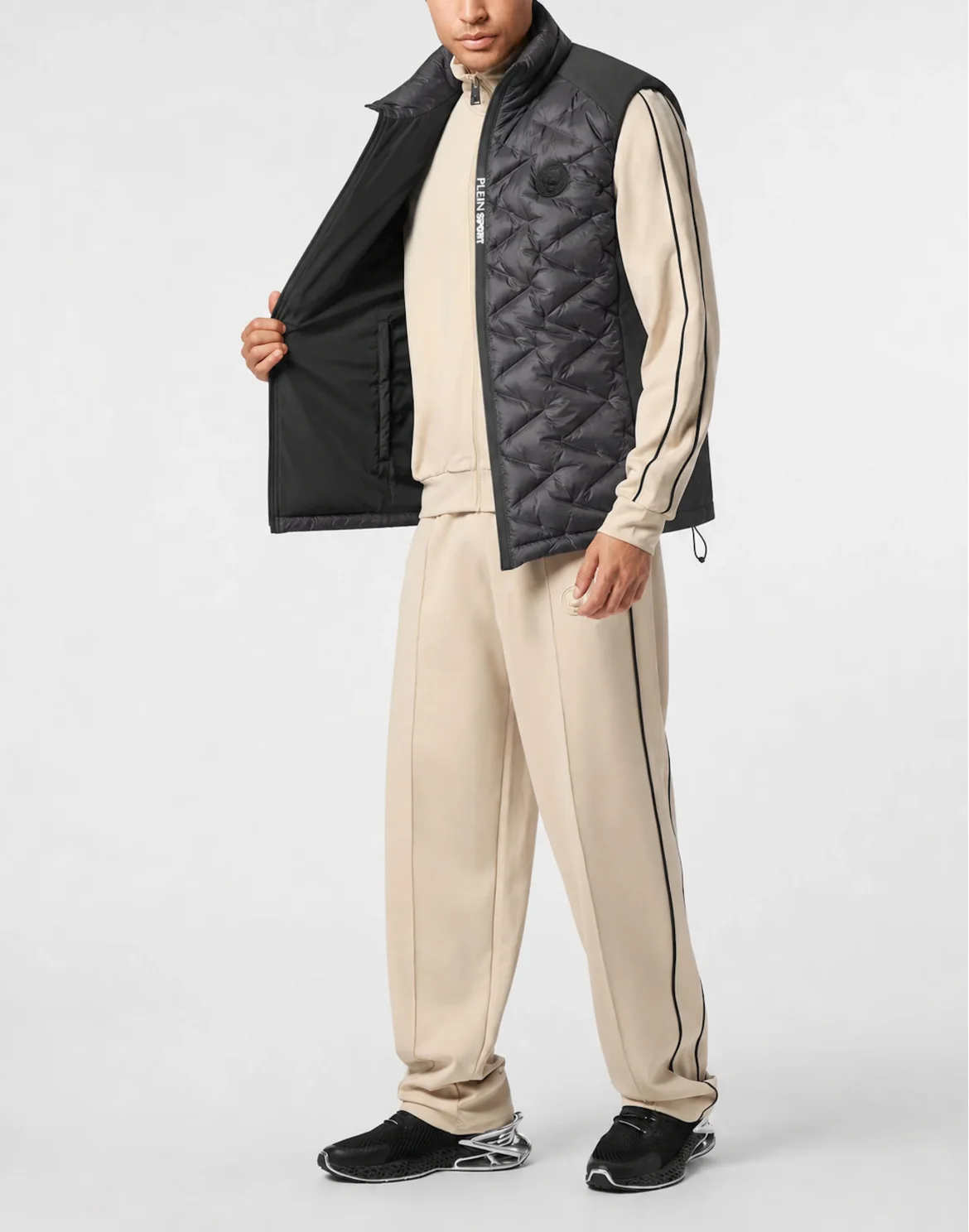Padded Jacket Vest Madrid Scratch, цвет: Черный