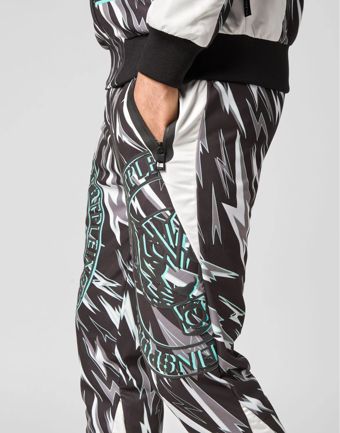 Jogging Tracksuit:Top/Trousers Tiger, цвет: Черный