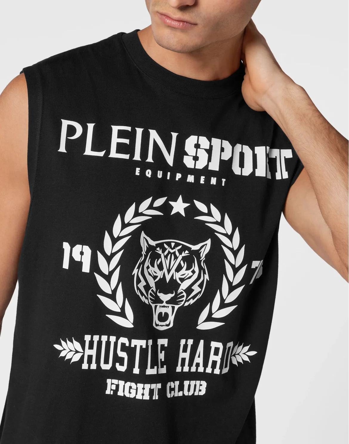 Sleeveless T-shirt Round Neck, цвет: Черный