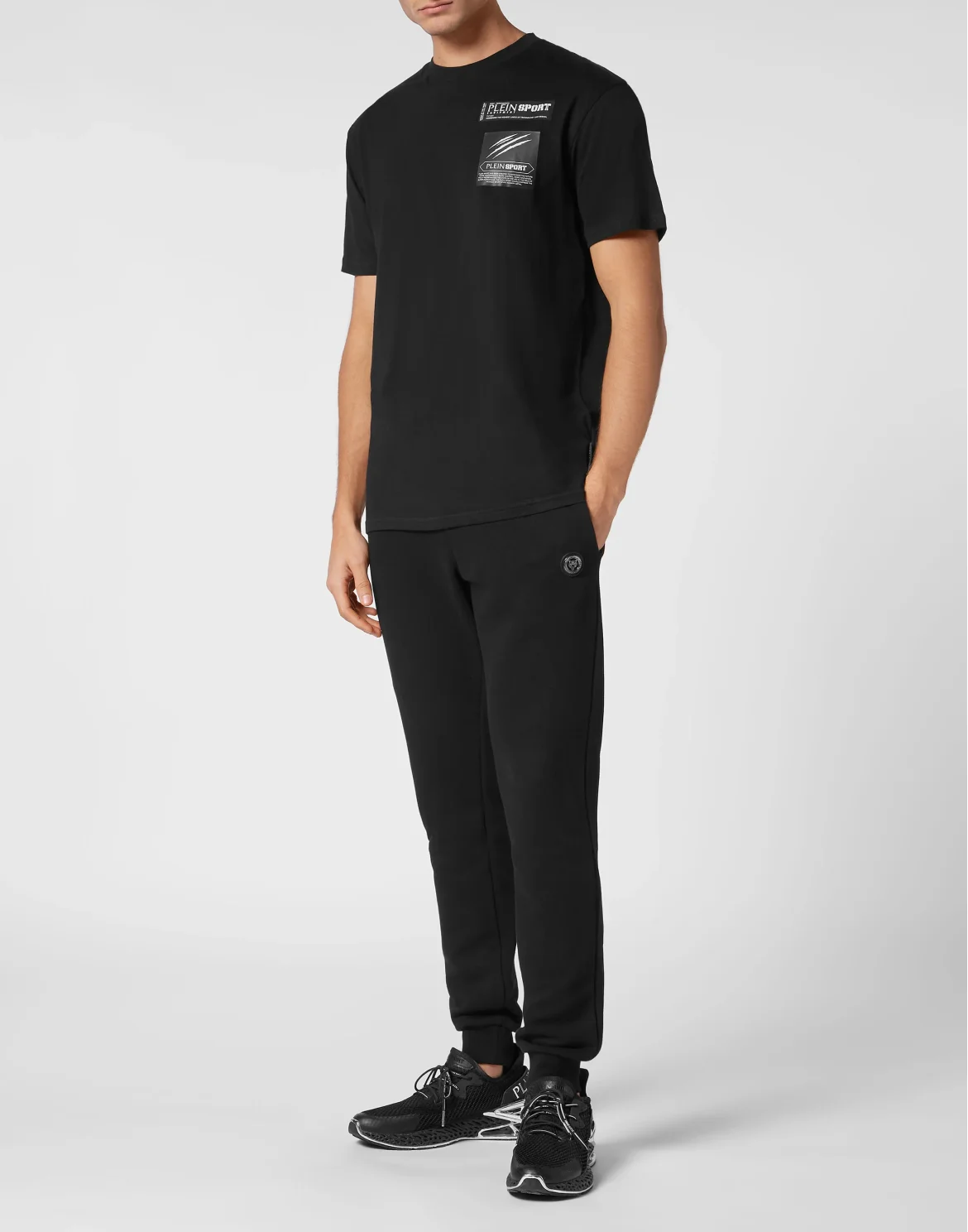 T-shirt Round Neck Scratch, цвет: Черный