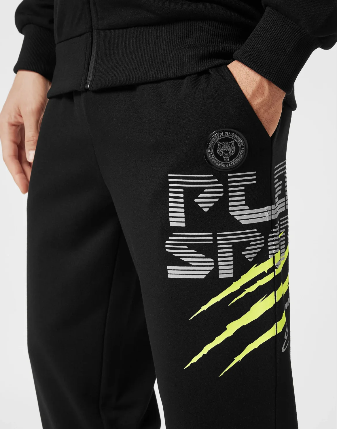 Jogging Set/ Jogging top and Jogging Trousers Tiger Line, цвет: Черный