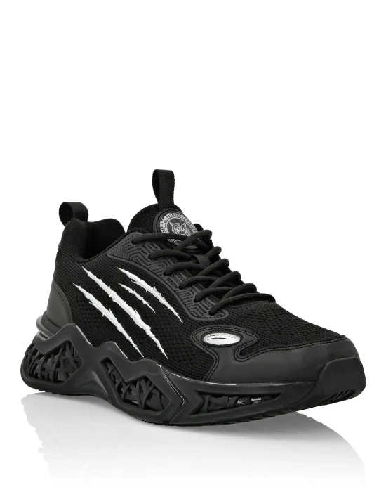 Runner Tiger Scratch